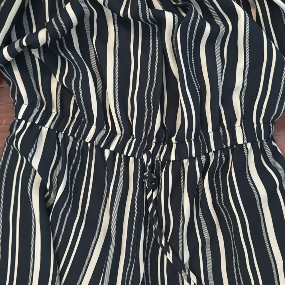 Striped Romper - Picture 3 of 5